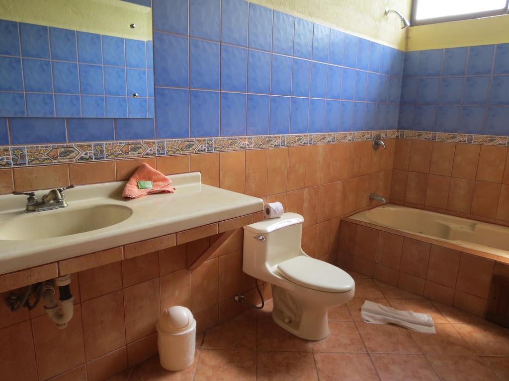 Comfort Arenal La Fortuna Rum bild